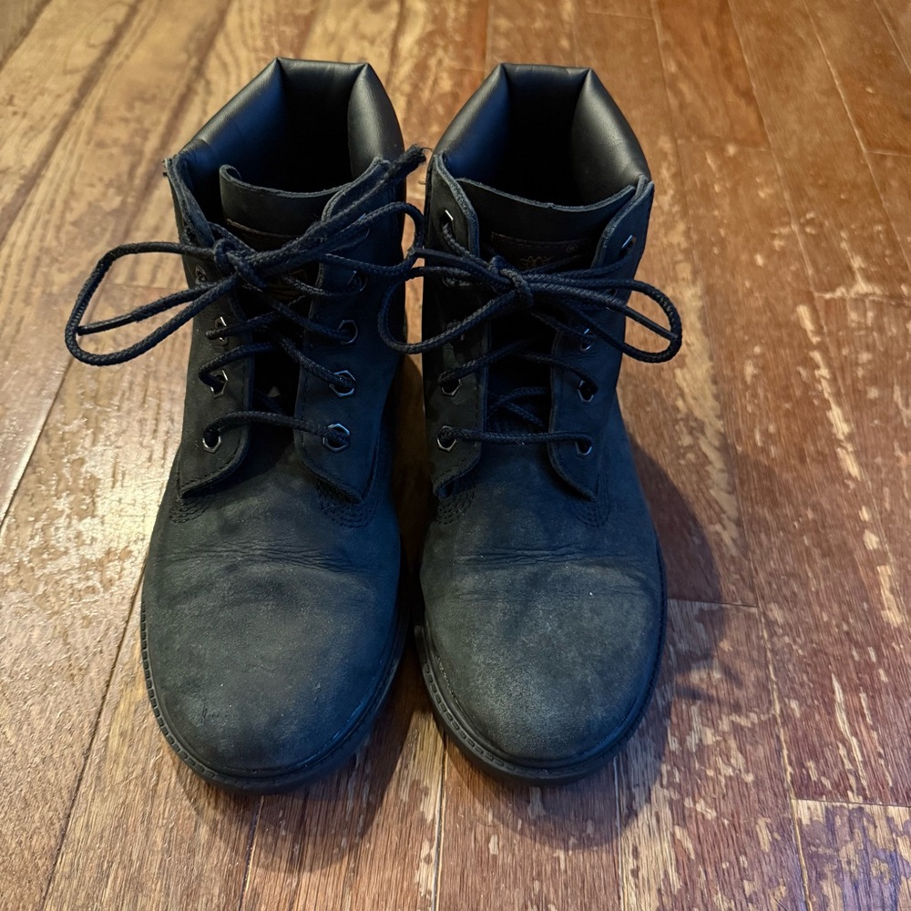 Timberland Junior 6" Premium Black NuBuck Boots Kids Size 1 M Lace Up Mid Height